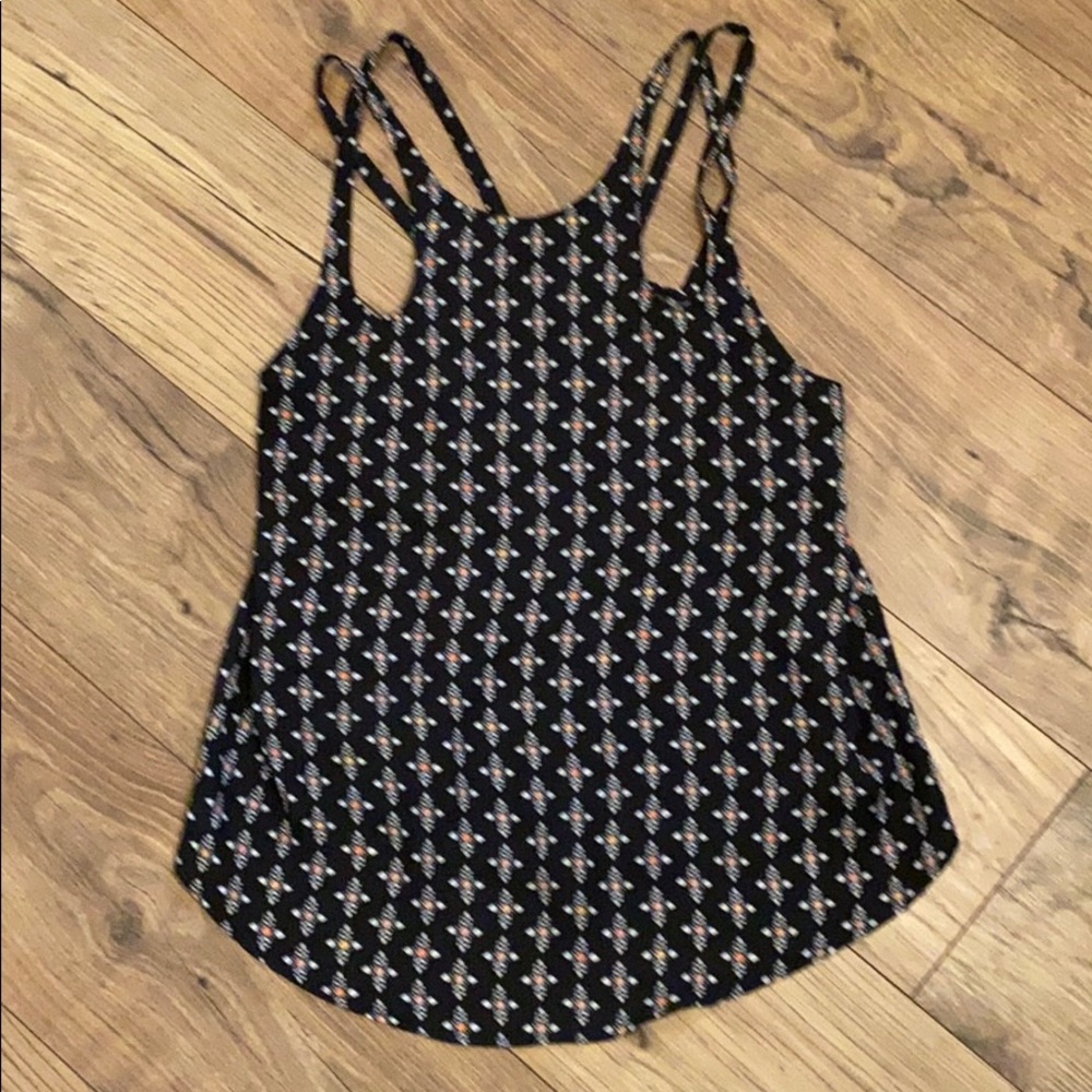 Black Geometrical Patterned Work Top